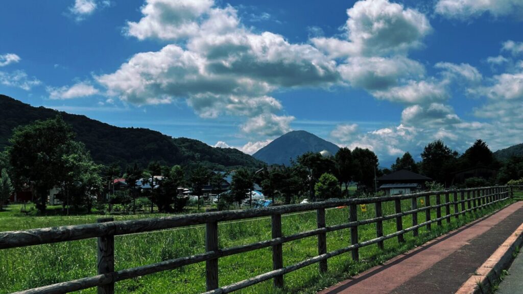 2週続けてのカブキャン。目的地は赤井川